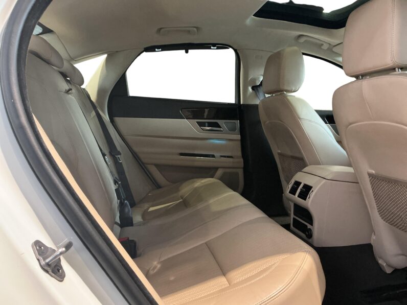 
								Jaguar X F 2.0 Prestige Diesel full									