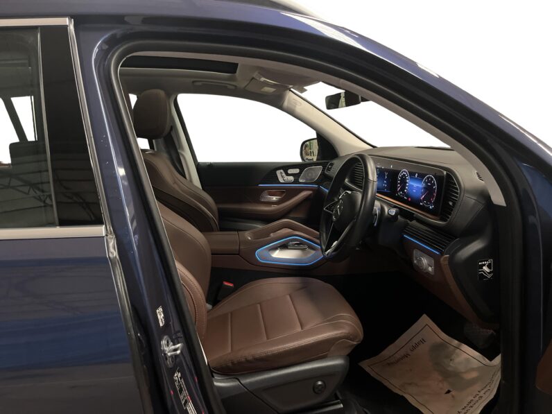 
								Mercedes-Benz GLS 450 4MATIC full									