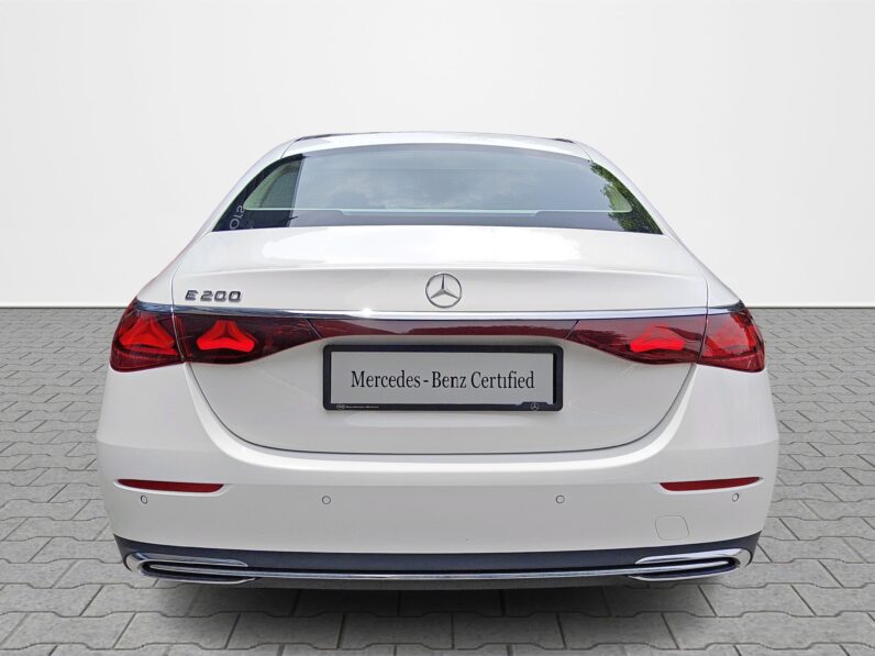 
								MERCEDES BENZ E 200 (RSE) full									