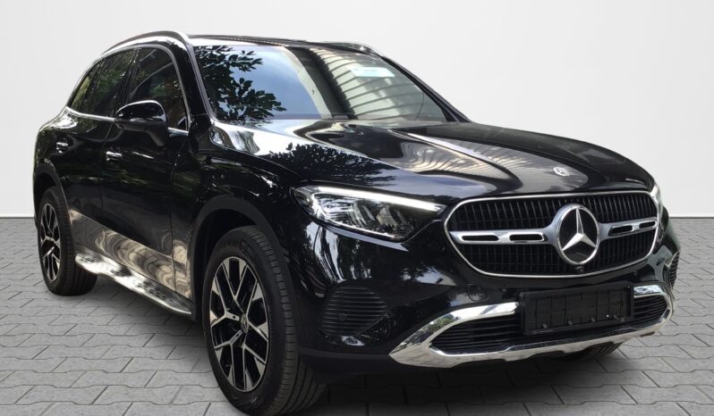 
								MERCEDES BENZ GLC 300 4 M full									
