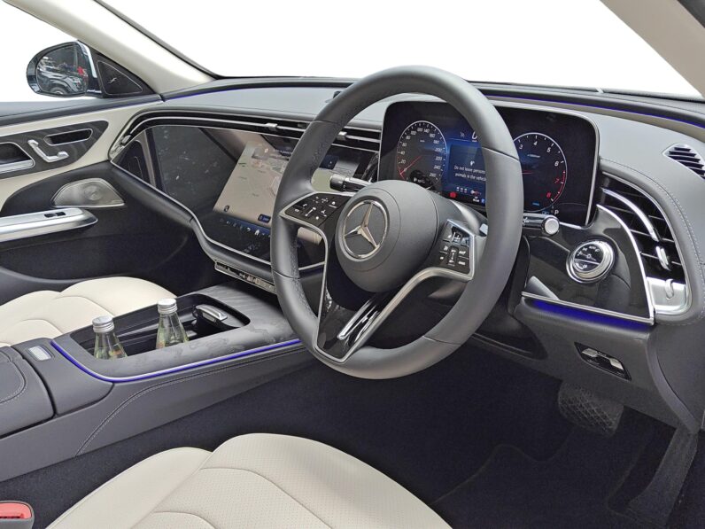 
								MERCEDES BENZ E 200 (RSE) full									
