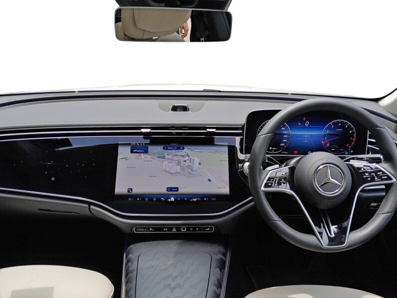 
								MERCEDES BENZ E 200 (RSE) full									
