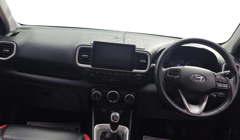 
								HYUNDAI VENUE 1.0 IMT- full									