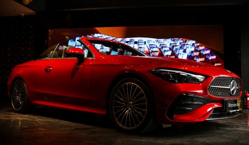 
								CLE 300 4M Cabriolet full									